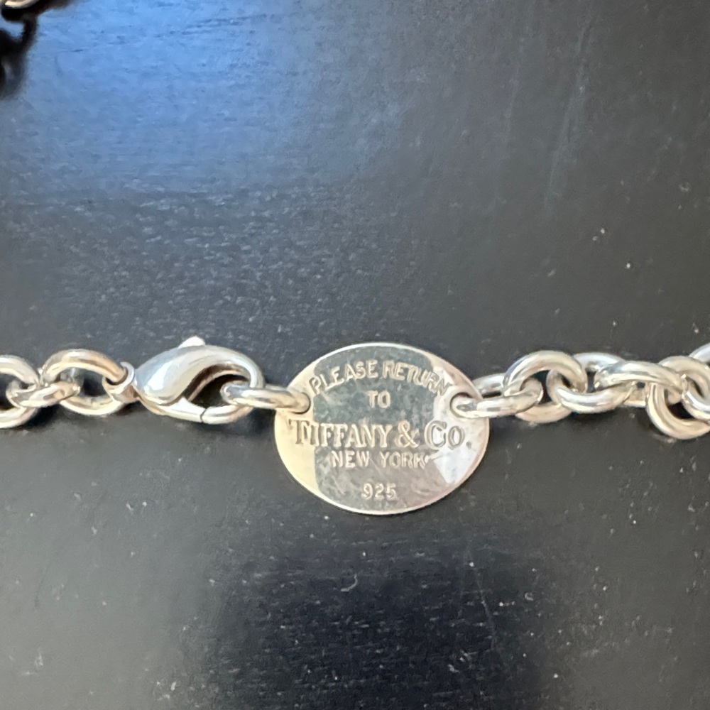 Tiffany & Co. Return to Tiffany Oval Tag Necklace - Picture 3 of 3